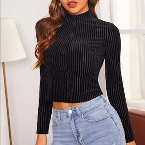 3/$20 Rib knit velvet crop top